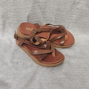 MIA Women's Tan Strappy Sandals